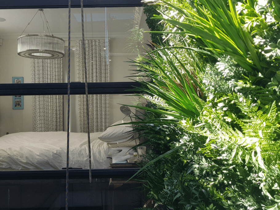 5 Must-Have Artificial Plants for Stylish Home Interiors - Evergreen Walls