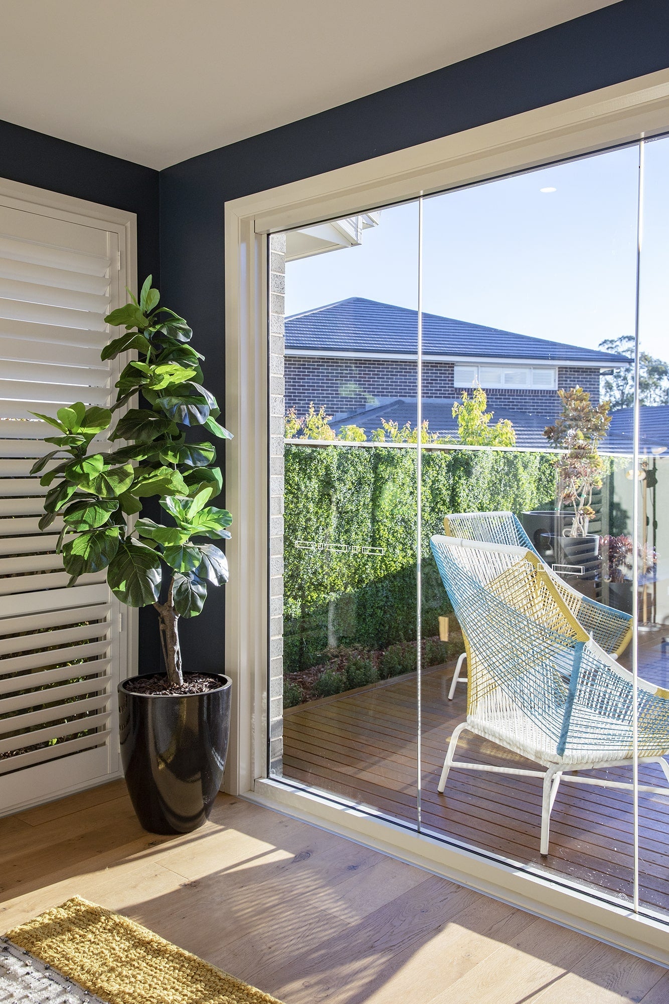 How To Improve Your Home Or Office Space With Minimalism - Evergreen Walls