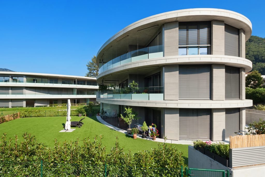 Modern Architecture: Round is the New Square - Evergreen Walls