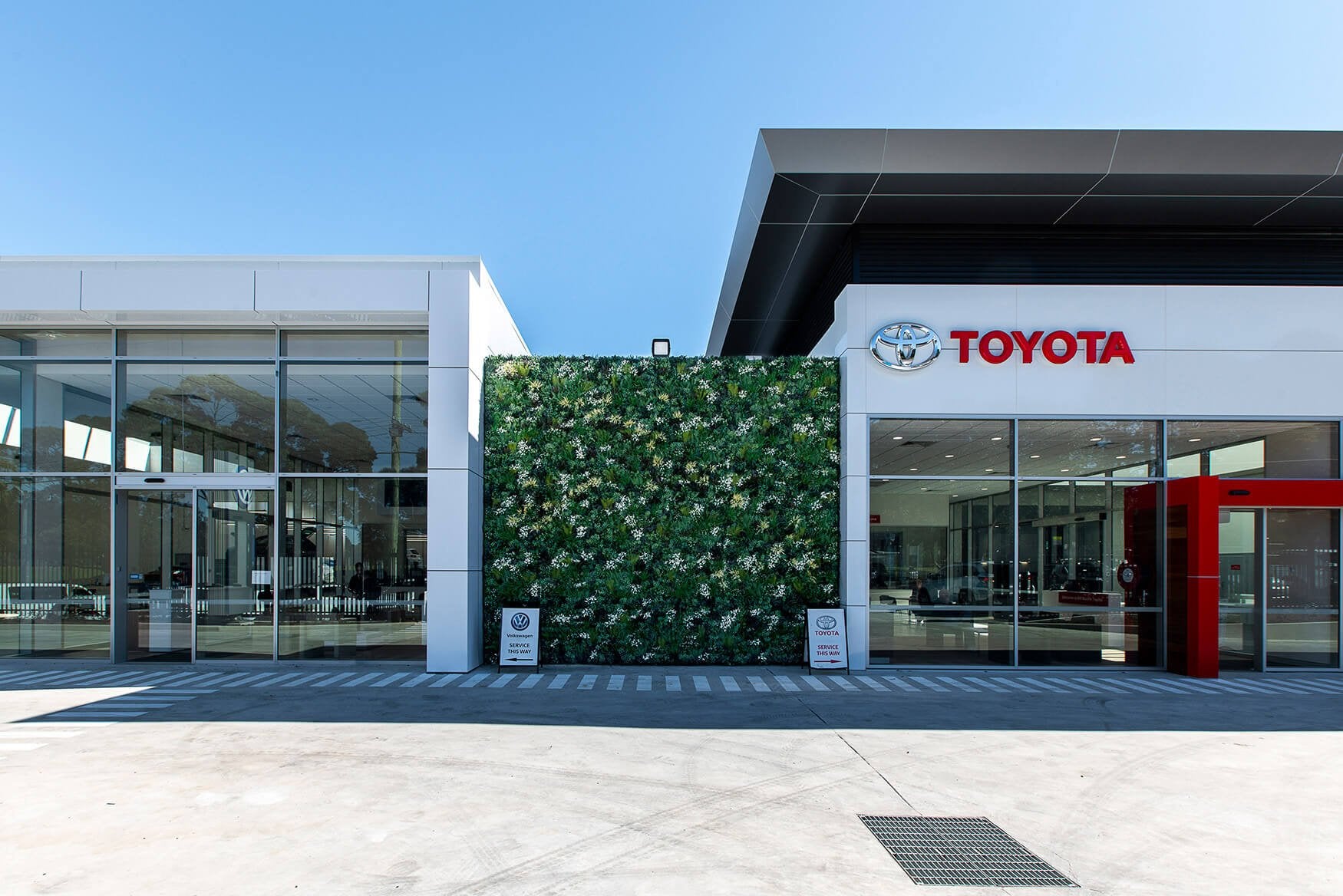 The Most Frequently Asked Questions About Artificial Vertical Gardens: Answered! - Evergreen Walls