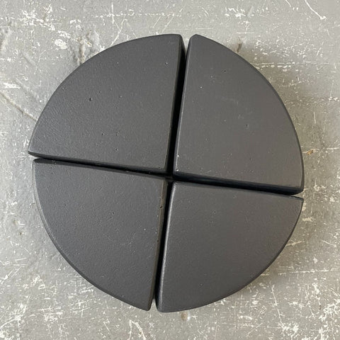 Pot Feet / Pot Riser - Black - Evergreen Walls