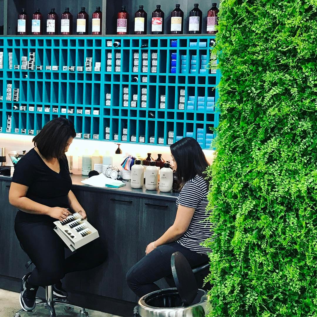 How to Design an Artificial Green Wall