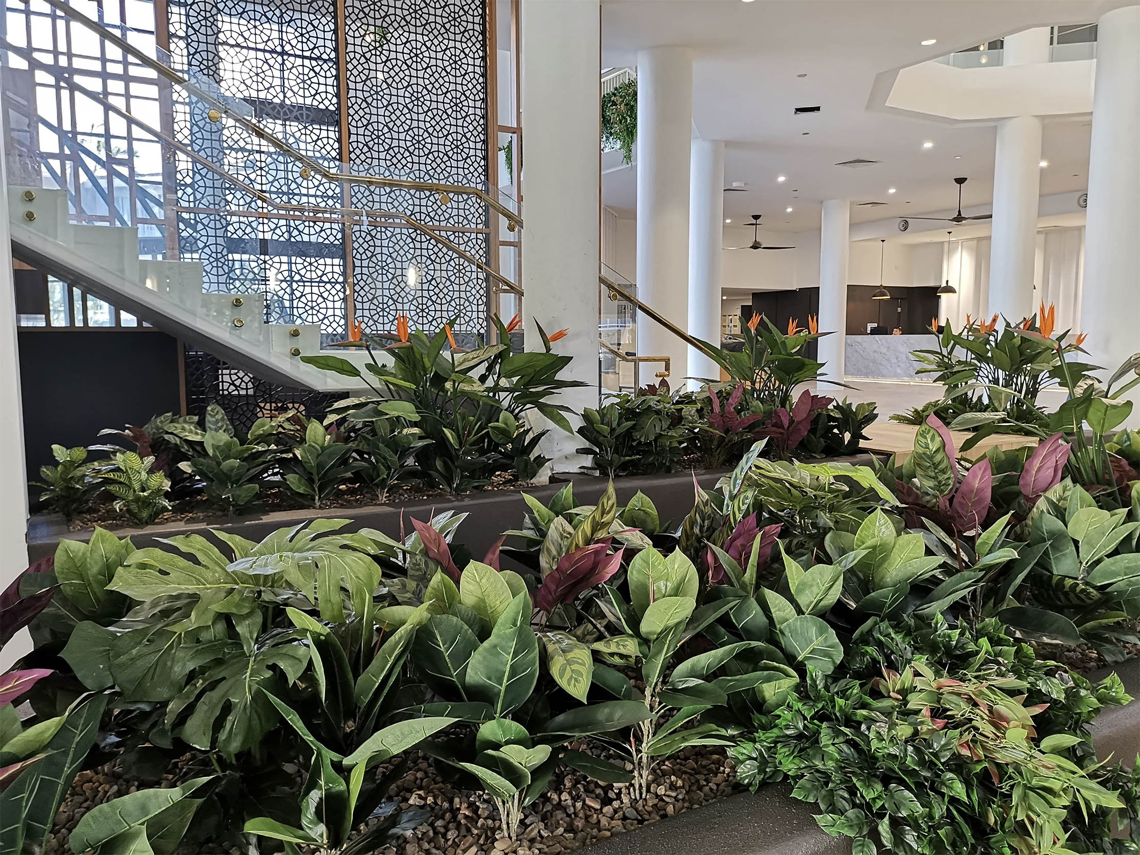 Which artificial plants look the most realistic in 2025