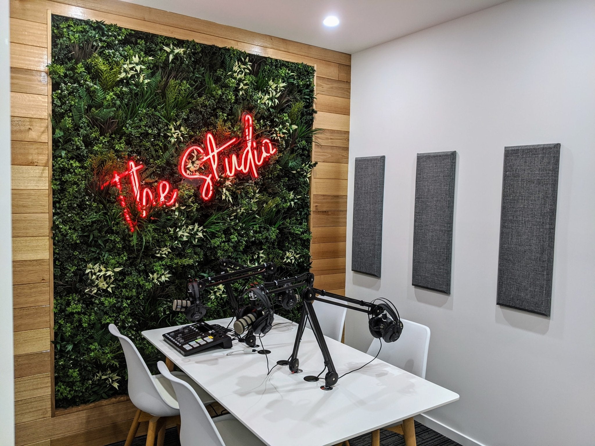 Evergreen Premium With Neon Signage - 4One4 One Media House Real Estate - Evergreen Walls