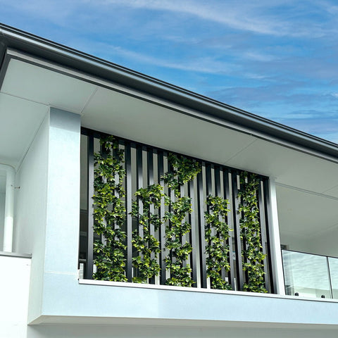 Laurel Leaf Garland (UV) - Evergreen Walls