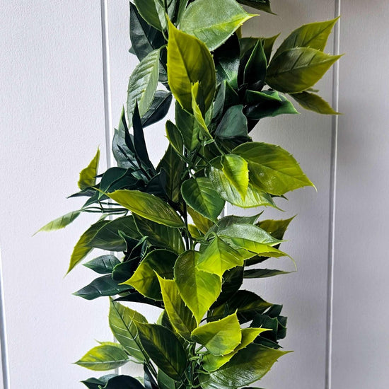 Laurel Leaf Garland (UV) - Evergreen Walls