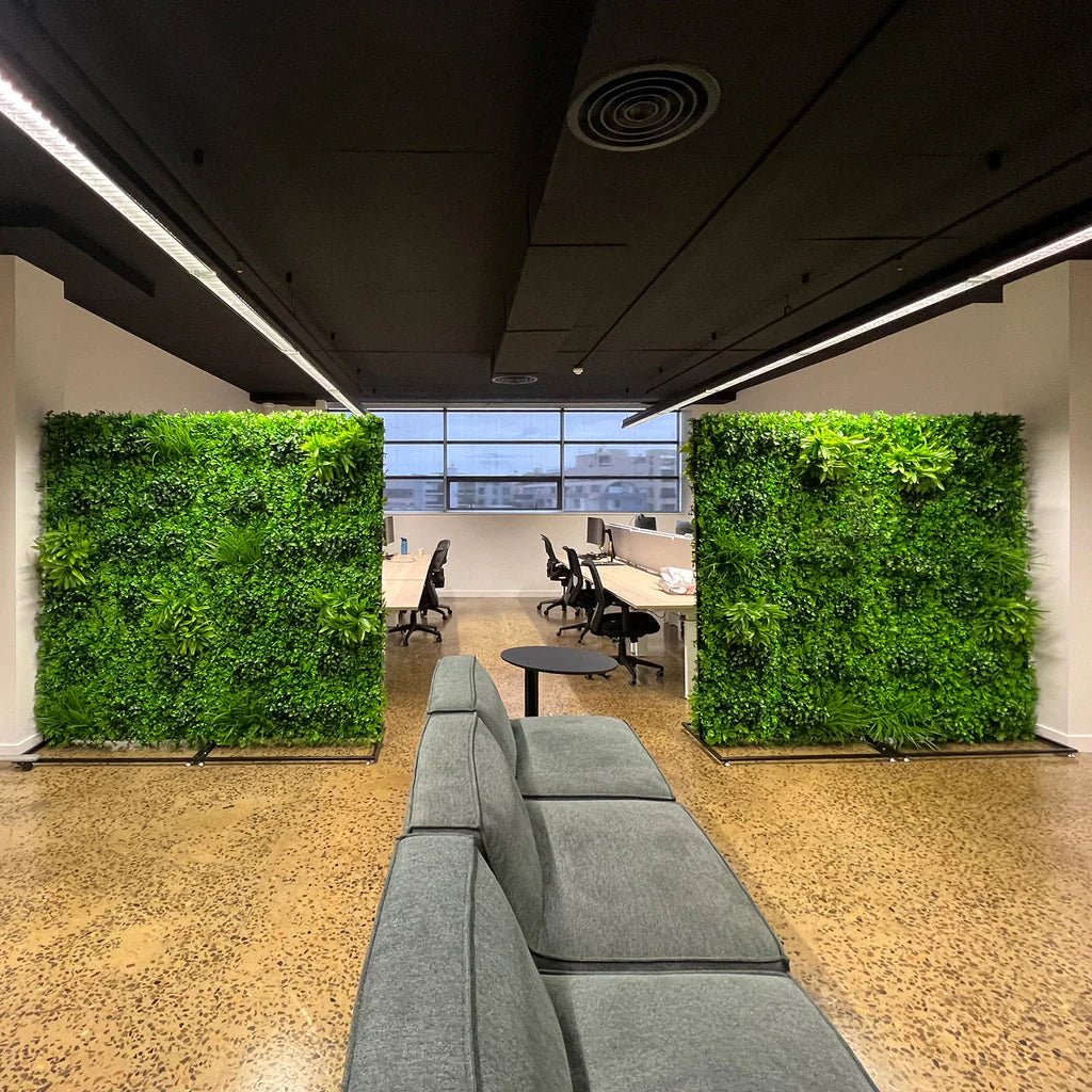 Single Sided Free Standing Green Wall Privacy Wall 2m x 2m - Evergreen Walls
